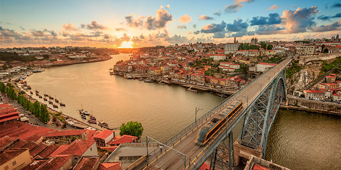 CC_Porto_Sunset_700x350_tcm21-120003.jpg